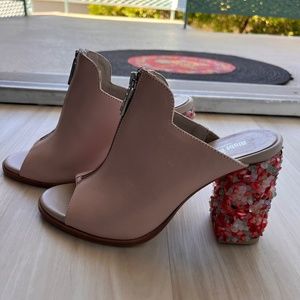 Open toe bootie